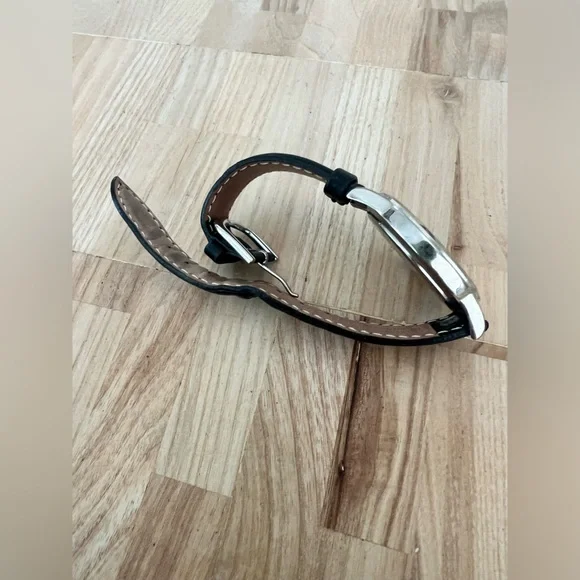 Carriage by Timex men’s silver tone black leather dress watch NEW BATTERY - Picture 9 of 9